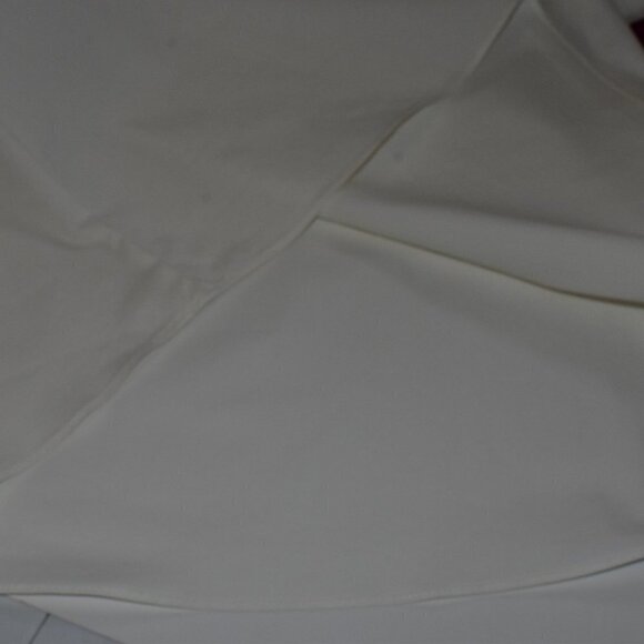 Sugar + Lips Amy Beaufort Linen Co. Off The Shoulder Top White Maroon Si… - Picture 11 of 12